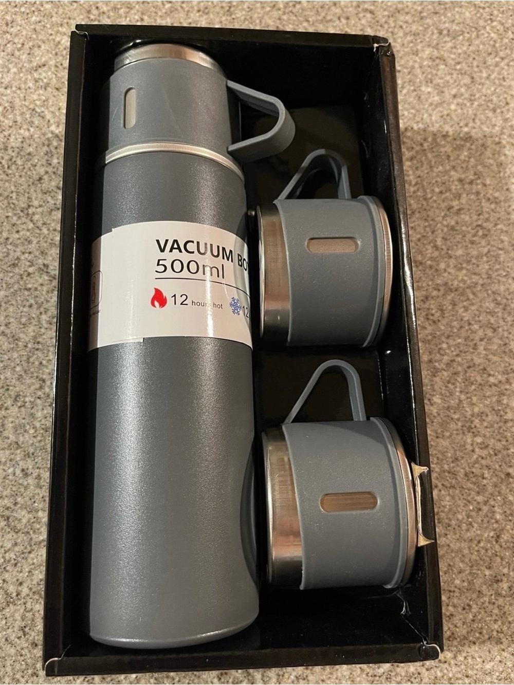 Gray 500ml Vacuum Bottle with Three Matching Cups